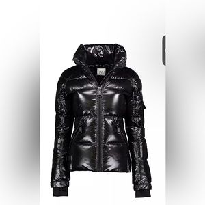 Only worn once / slightly new good condition in black